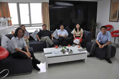 徐副区长一行到我公司调研、考察